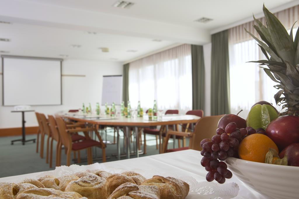 Hotel Burgenland Айзенштадт Екстер'єр фото